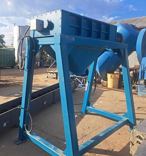 Unused Shredder, 30 HP, 23" x 42" Chamber, 48" Sweco Screener, #5533735