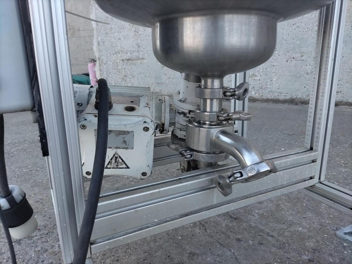 Used Tank, 13.2 Gallon (50 Liter), Pure-Flo Precision, Jacketed, Agitated, 316 Stainless, 45 PSI, #5991454