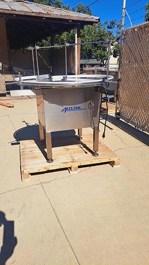 Used Labeler, Pressure Sensitive, Accutek 24 APS 106,  Includes Turntables #S745248