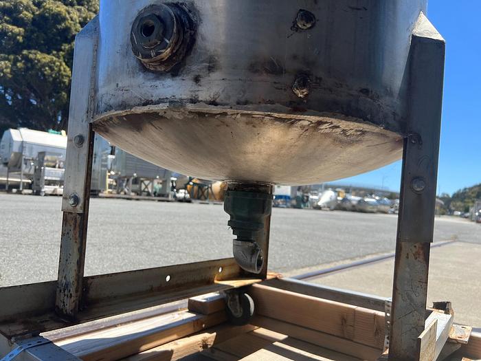 Used Tank, 100 Gallon, Stainless Steel, Agitated, Dish Bottom #S745084