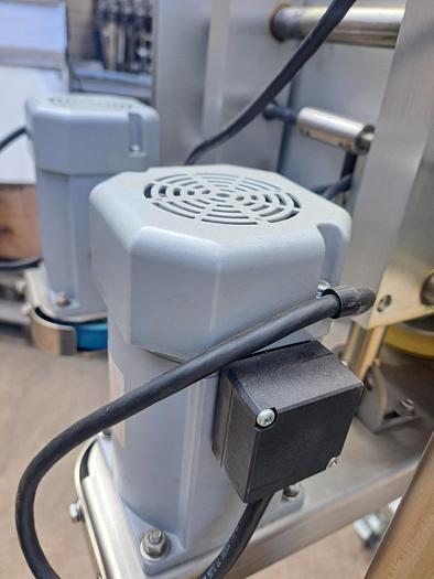 Used Capper, Accutek, Mdl 22-505-00, Cap Tightener, Retorquer #S745324