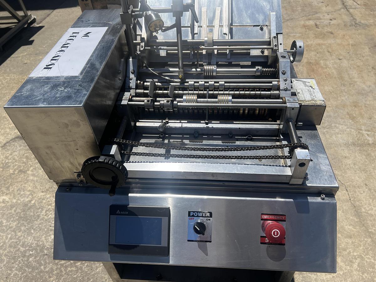 Used Labeler, Wrap, Hot Glue, Accutek, Labelette, Model 40-130-000 #5991442