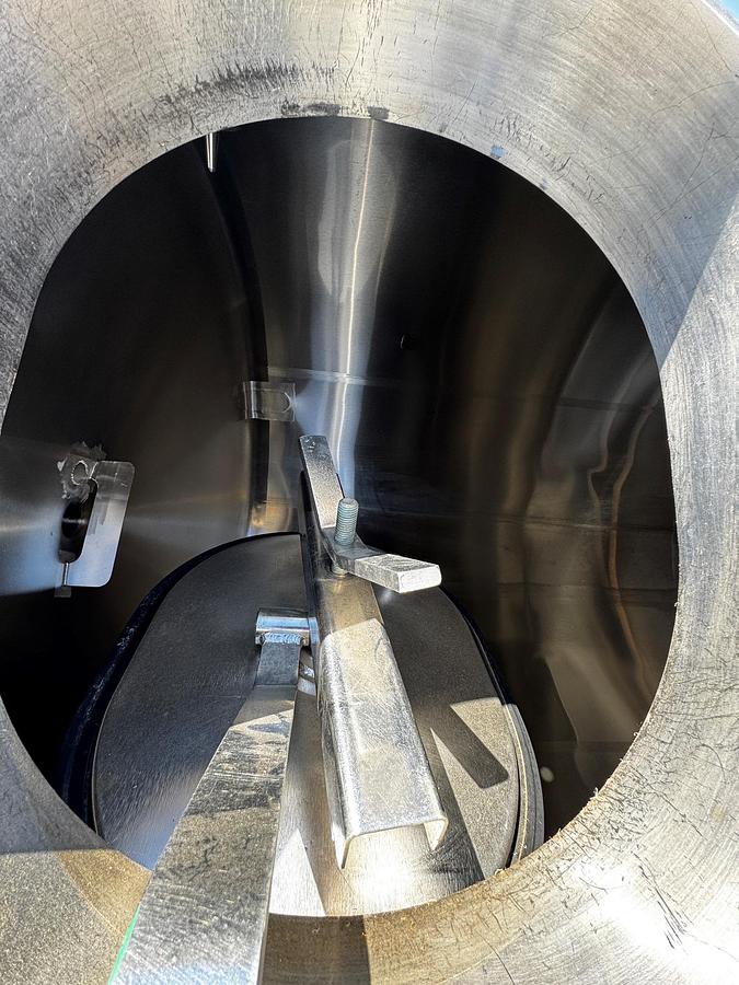 Used Tank, 1,500 Gallon, Stainless Steel, Vertical, Cherry-Burrell #5991405