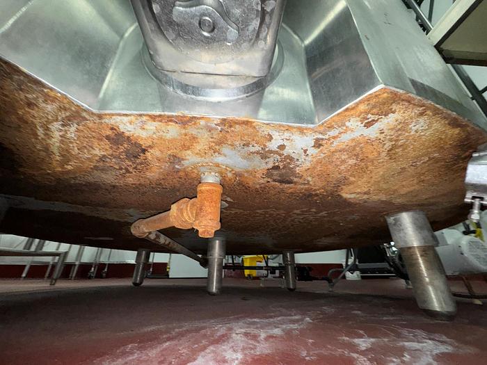 Used Tank, 2,000 Gallon, Stainless Steel, Jacketed, Agitated, APV Crepaco , #5532787