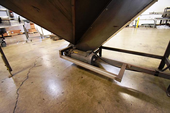 Used Hopper, Bottle, Elevator, 15.5" Wide X 7' High Belt Conveyor #5991099