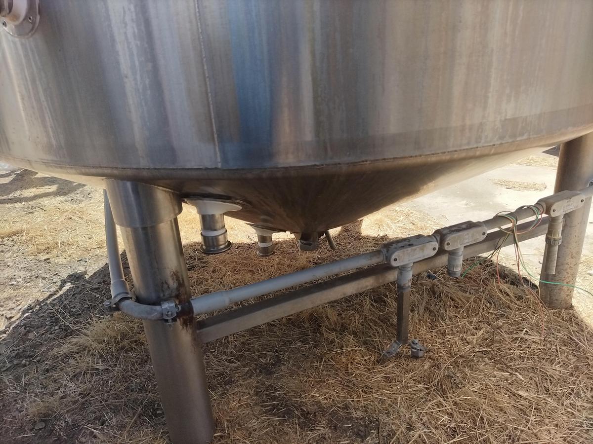 Used Tank, 1,000 Gallon, Stainless Steel, Jacketed, Agitated, Cone Bottom, Qualtech, #5991884