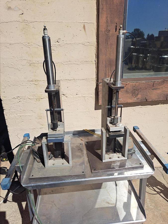 Used Capper, Tridak, Semi-Automatic, Pneumatic, #