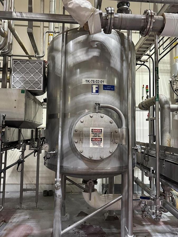 Used Bottling Line, 600–800 BPM, US Bottlers Filler, Sidel Labeler, Kisters TSP100V Shrink Wrapper, #5991609