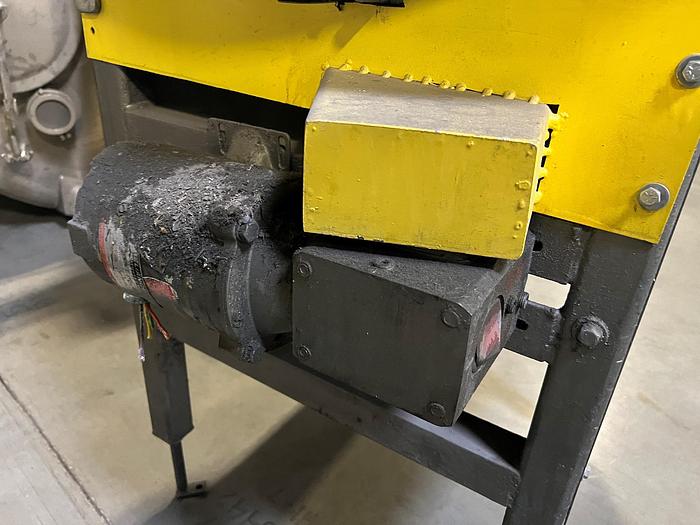 Used Table, Accumulation, 36", Stainless Steel, Guide Rails - #4997591