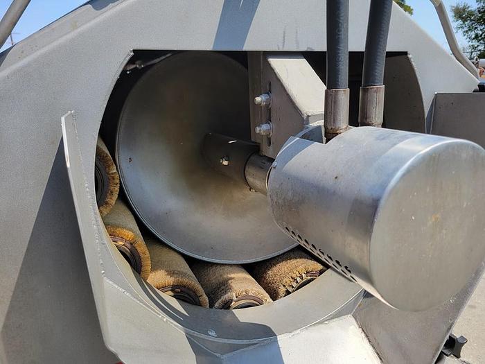 Used Peeler, Lyco, S/st, Washer, Mdl 7000 Scrubber #C744144