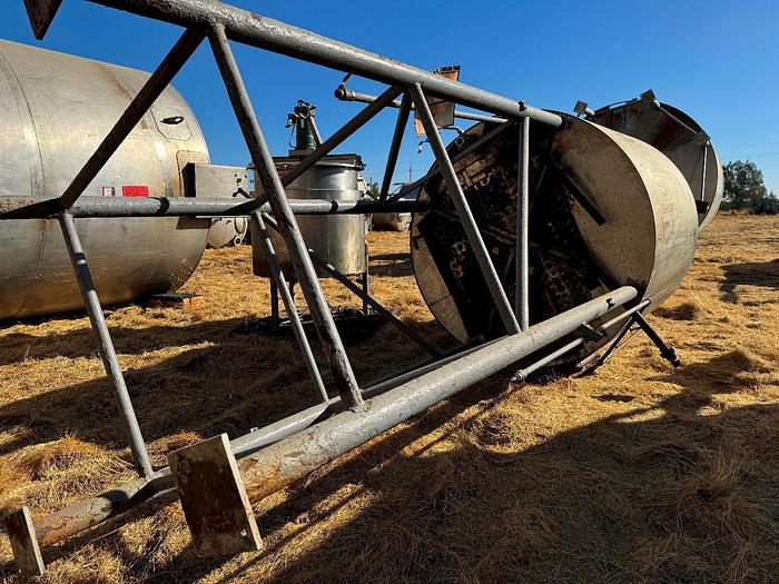 Used Tank, 850 Gallon, Stainless Steel, Jacketed, Agitated, #5991116