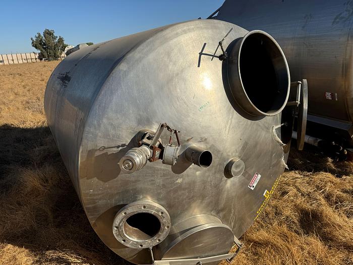 Used Tank, 2,000 Gallon, 316 Stainless Steel, 6' x 9', Dish Bottom, #5991034