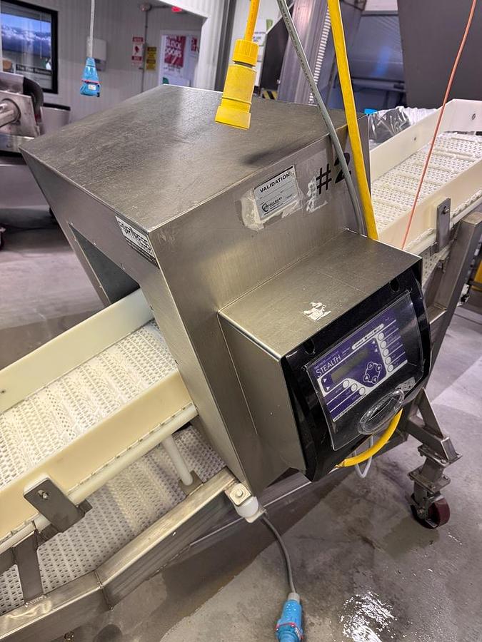 Used Detector, Metal, 15" x 13.5", Fortress, Stealth, Stainless Steel, Belt Conveyor #5991850