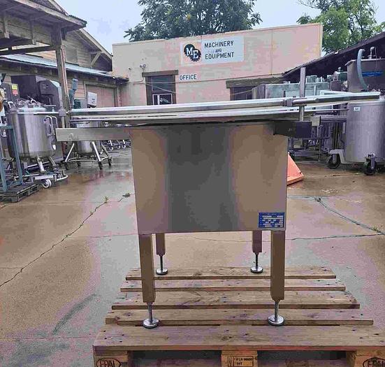 Used Table, Accumulation, Accutek, Model 28-048-ACA, 48" diameter disc, 1/10 Hp motor