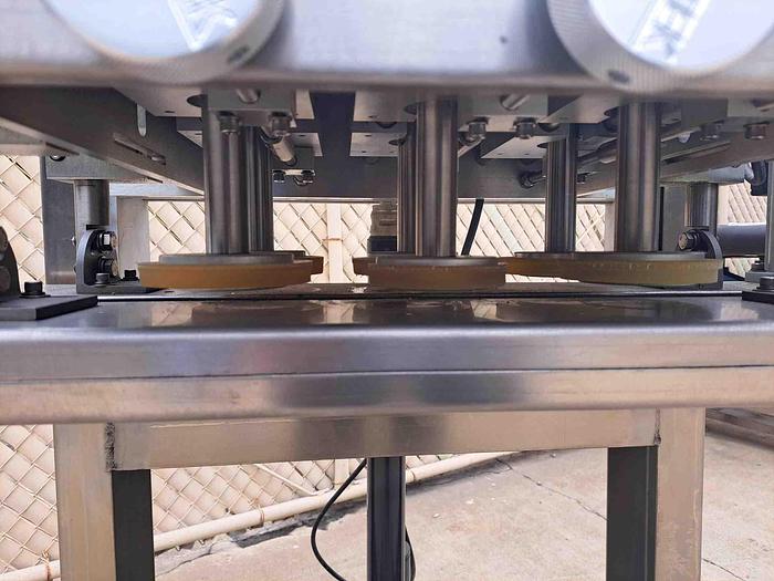 Used Capper, Accutek, Semi-automatic, Mdl 22.505.000, Table Top, Chuck Capper