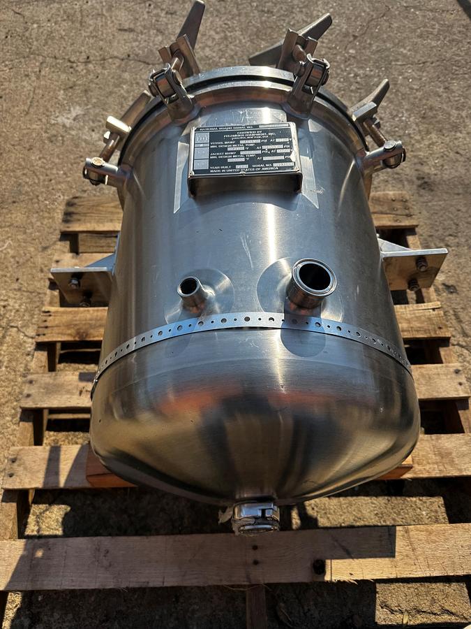 Used Tank, 15 Gallon, Stainless Steel, 50 PSI, Feldmeier, FV, #5991511
