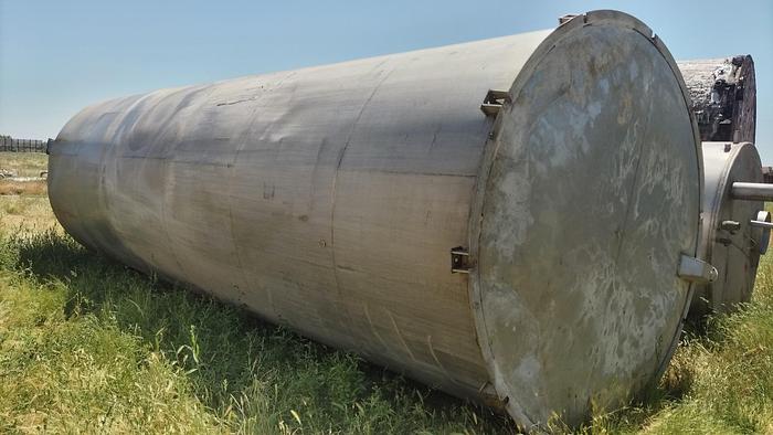 Used Tank, 8,600 Gallon, S/st, Storage Tank, 94" x 24' high #S744776