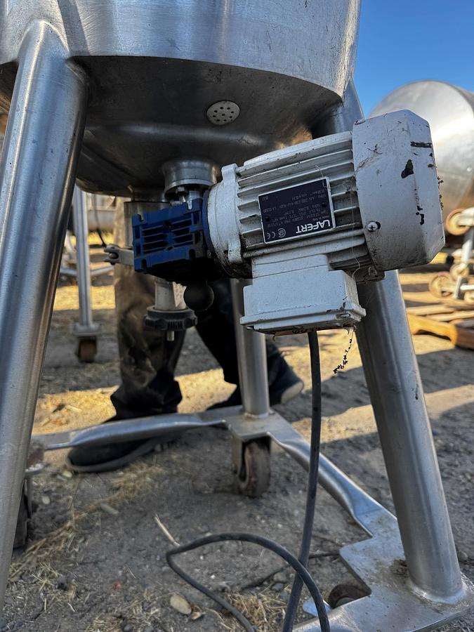 Used Tank, 10.6 Gallon (40 Liter), DCI, Agitated, Stainless Steel, 45 PSI, FV, #5991469