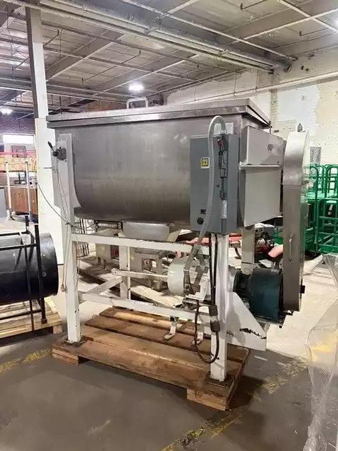 Used Mixer, Ribbon, 20 CF, Stainless Steel, 15 HP, Center Bottom Discharge, #5991700