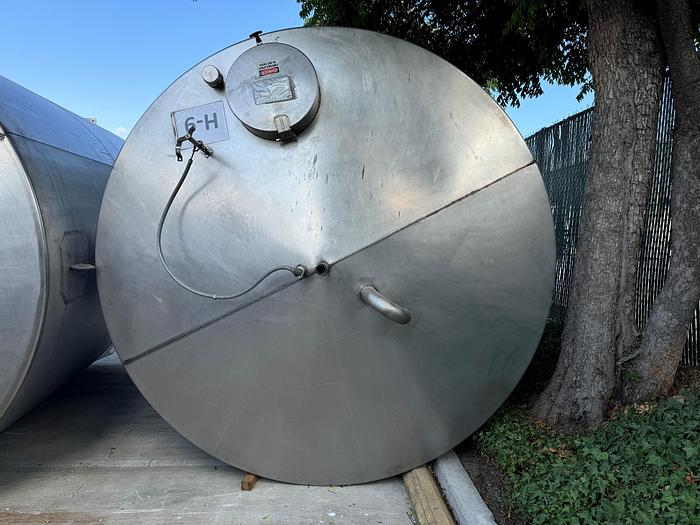 Used Tank, 6,500 Gallon, Stainless Steel, Dish Bottom, Legs, #5990998