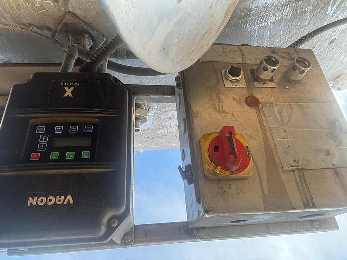 Used Tank, 1,700 Gallon, 316 Stainless Steel, Agitated, Dish Bottom, #5991036