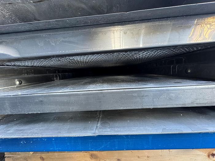 Used Screen, Gyratory, Sweco, 3' Wide X 6' Long, Stainless Steel, Model CLD 3X6L5 #S745404