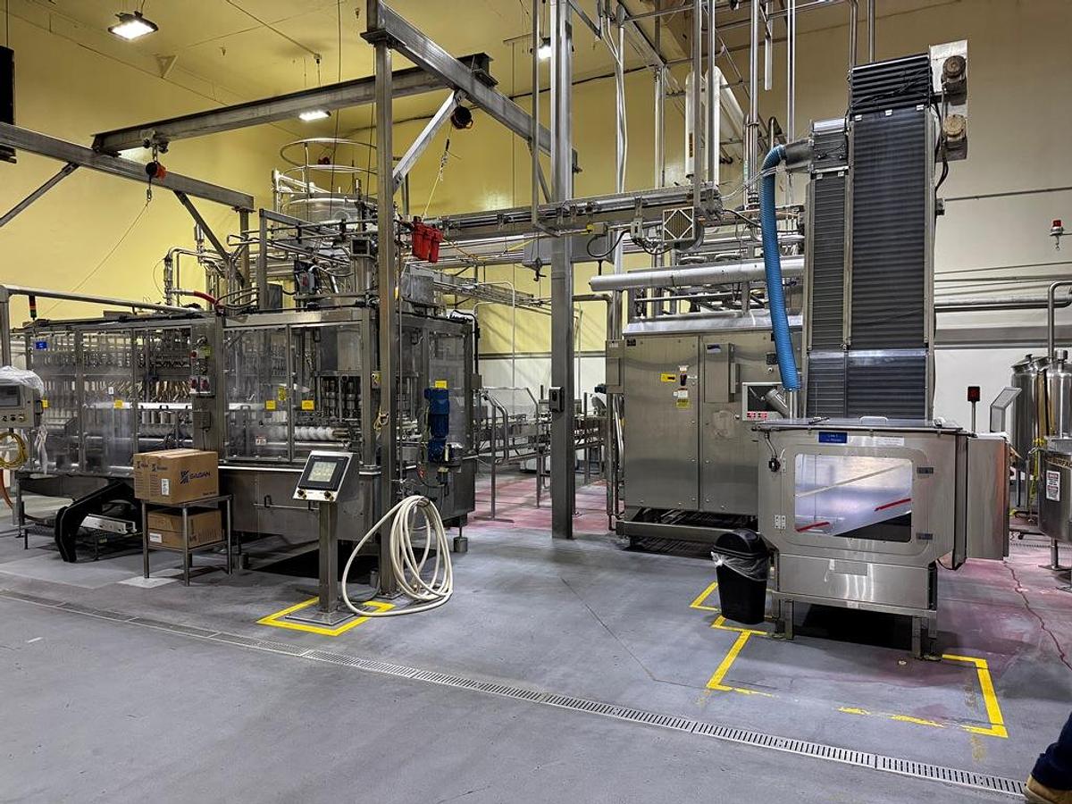 Used Bottling Line, 600–800 BPM, PET, US Bottlers Filler, Sidel Labeler, Kisters Shrink Wrapper, #5991608