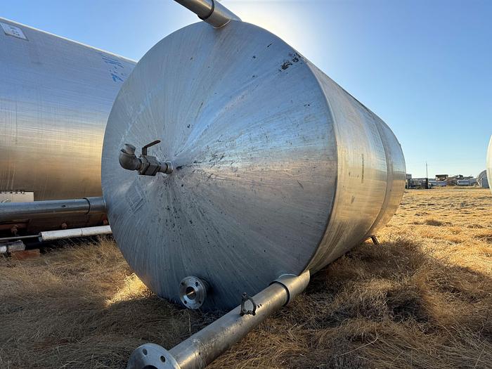 Used Tank, 2,000 Gallon, 316 Stainless Steel, 6' x 9', Dish Bottom, #5991034