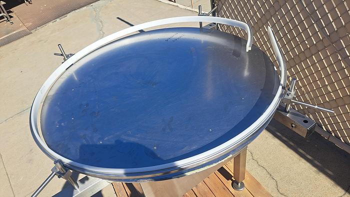 Used Labeler, Pressure Sensitive, Accutek 24 APS 106,  Includes Turntables #S745248