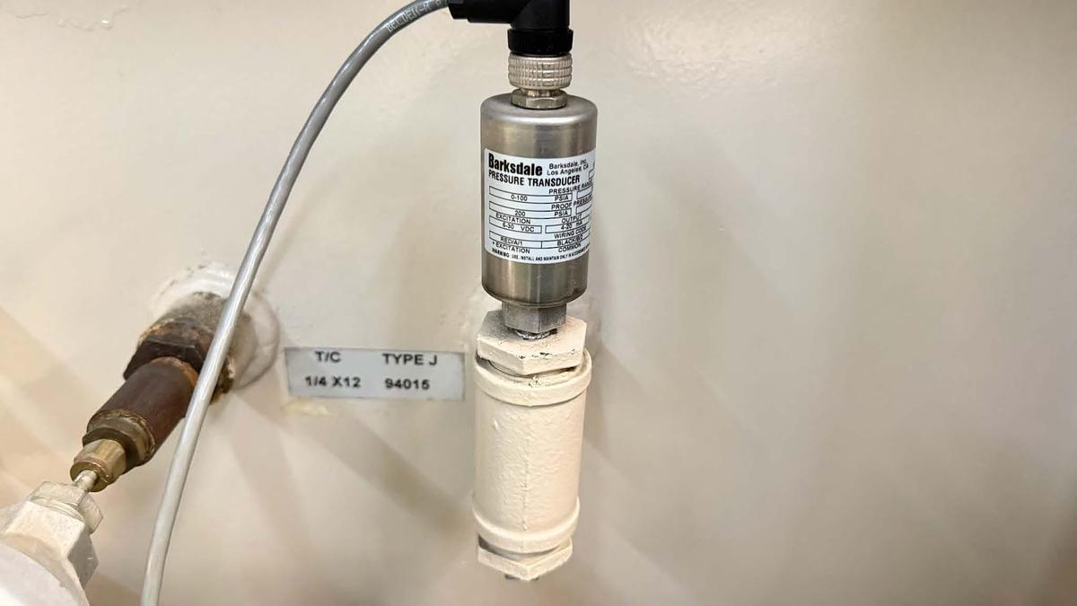 Used Autoclave, 46.75" x 110", 220 PSI, Electrically Heated, Melco Steel, #5991523