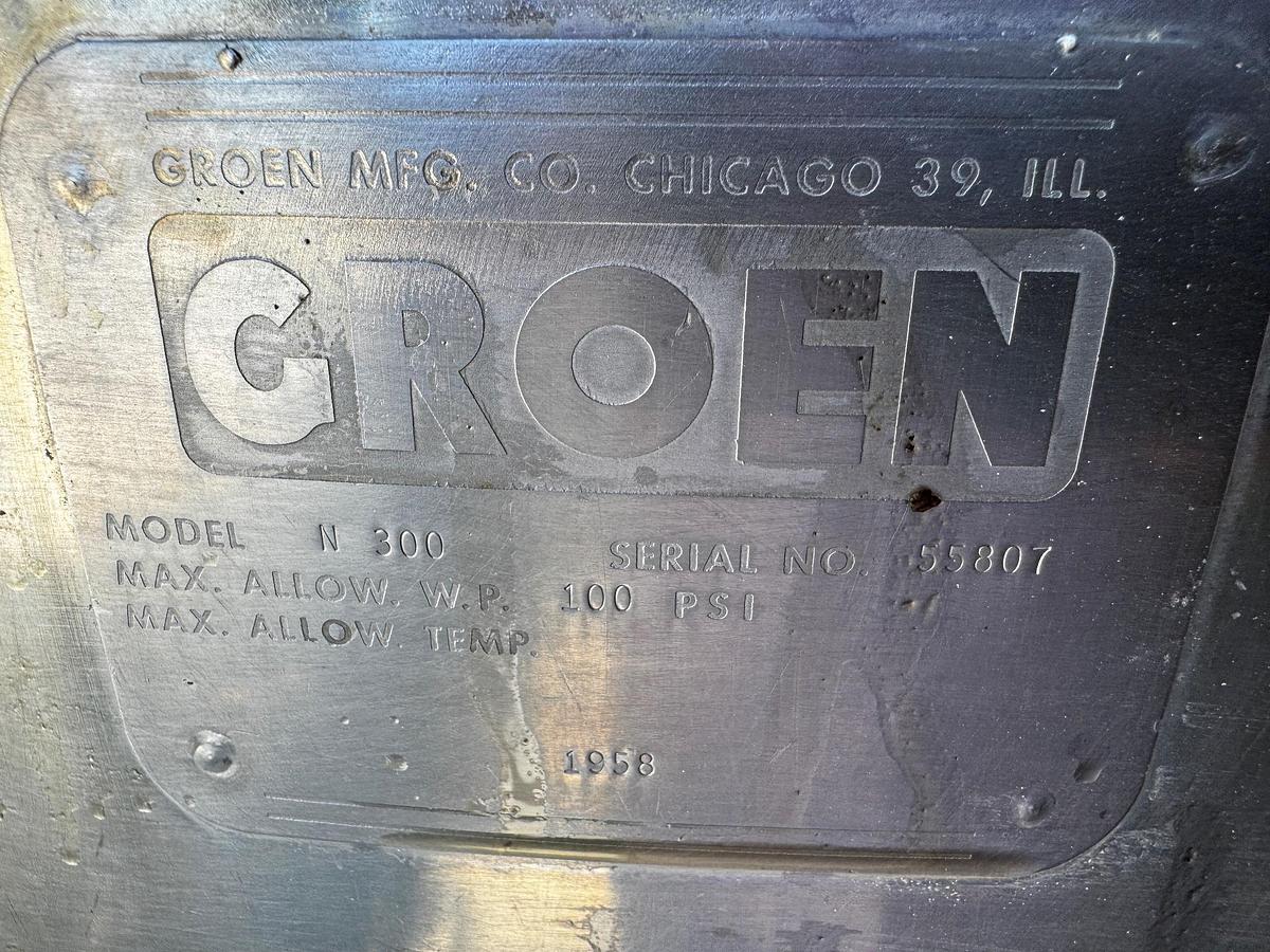 Used Kettle, 300 Gallon, Groen, Model N300, 100 PSI, Scraper Agitation, Stainless Steel, #5991415