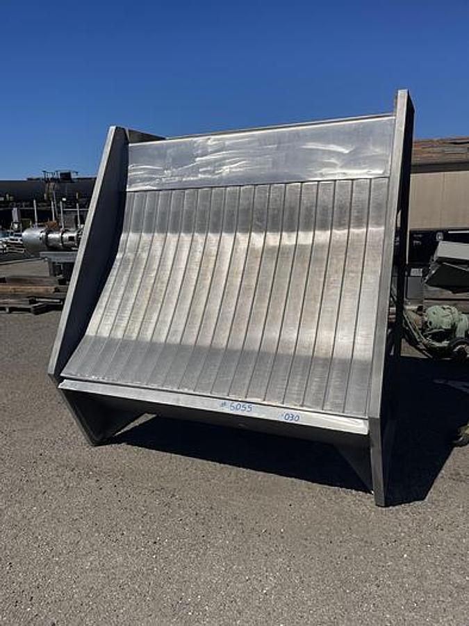 Used Screen, Dewatering, Sprout-Bauer, Wastewater Stationary Screen, 72" Wide, Stainless Steel, #5991989