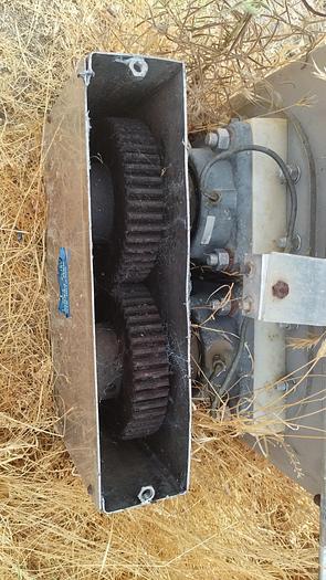 Used Bin, Bin Bottom, 2-Screw, 5" x 8', S/st, Less motor #S740521