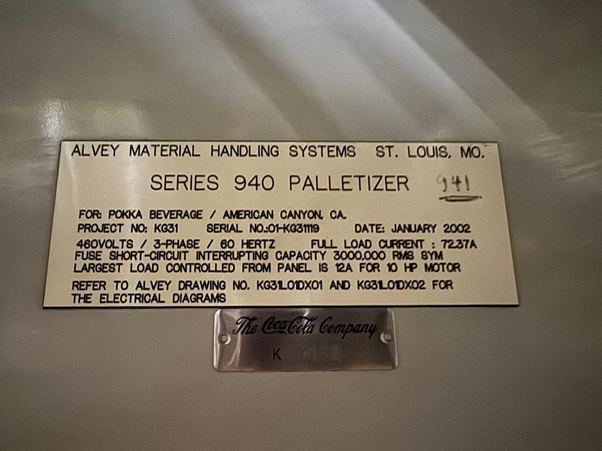 Used Bottling Line, 600–800 BPM, PET, US Bottlers Filler, Sidel Labeler, Kisters Shrink Wrapper, #5991608