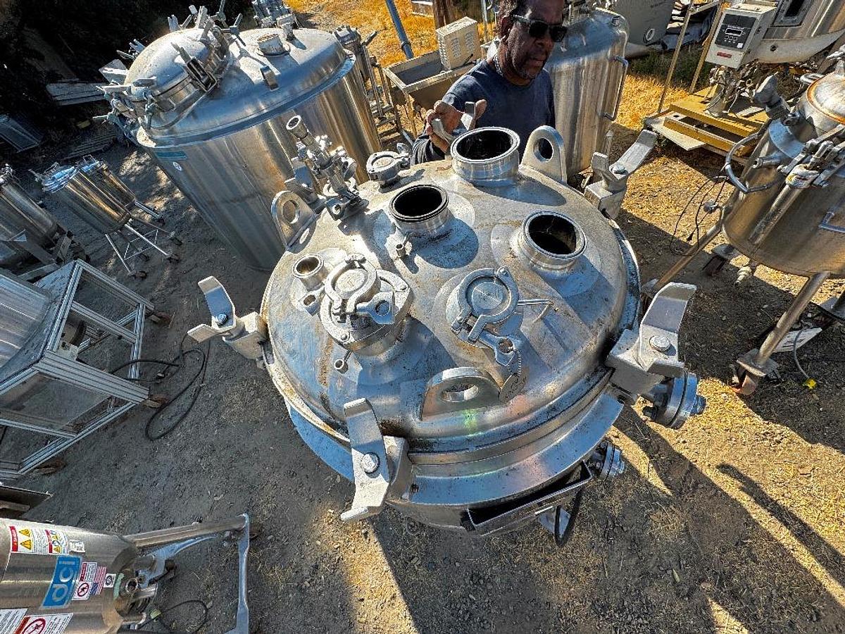 Used Tank, 53 Gallon (200 Liter), Lee, Jacketed, Stainless Steel, 45 PSI, FV, #5991468