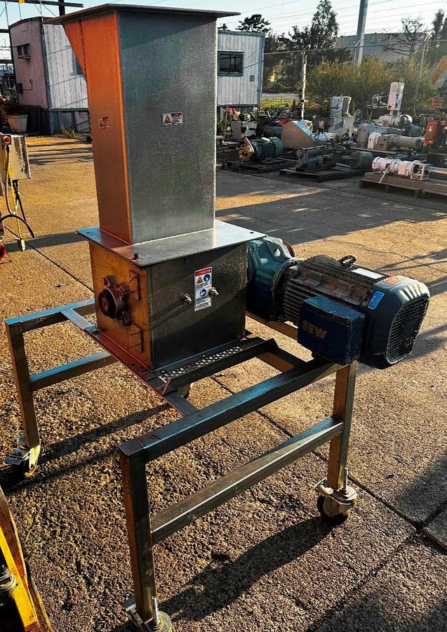 Used Lump Breaker, 15" x 15" Chamber, Stainless Steel, 12.5 HP, Corenco, #5991508