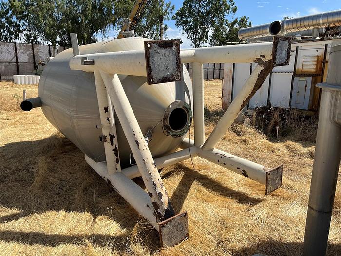 Used Tank, 2,000 Gallon, Stainless, 6'x11', Cone Bottom #S745052