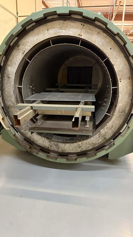 Used Autoclave, 46.75" x 110", 220 PSI, Electrically Heated, Melco Steel, #5991523