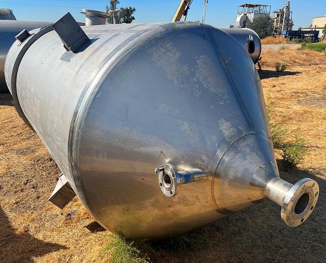 Used Tank, 2,000 Gallon, 15 PSI, Full Vacuum, Stainless Steel, G2 #S745289