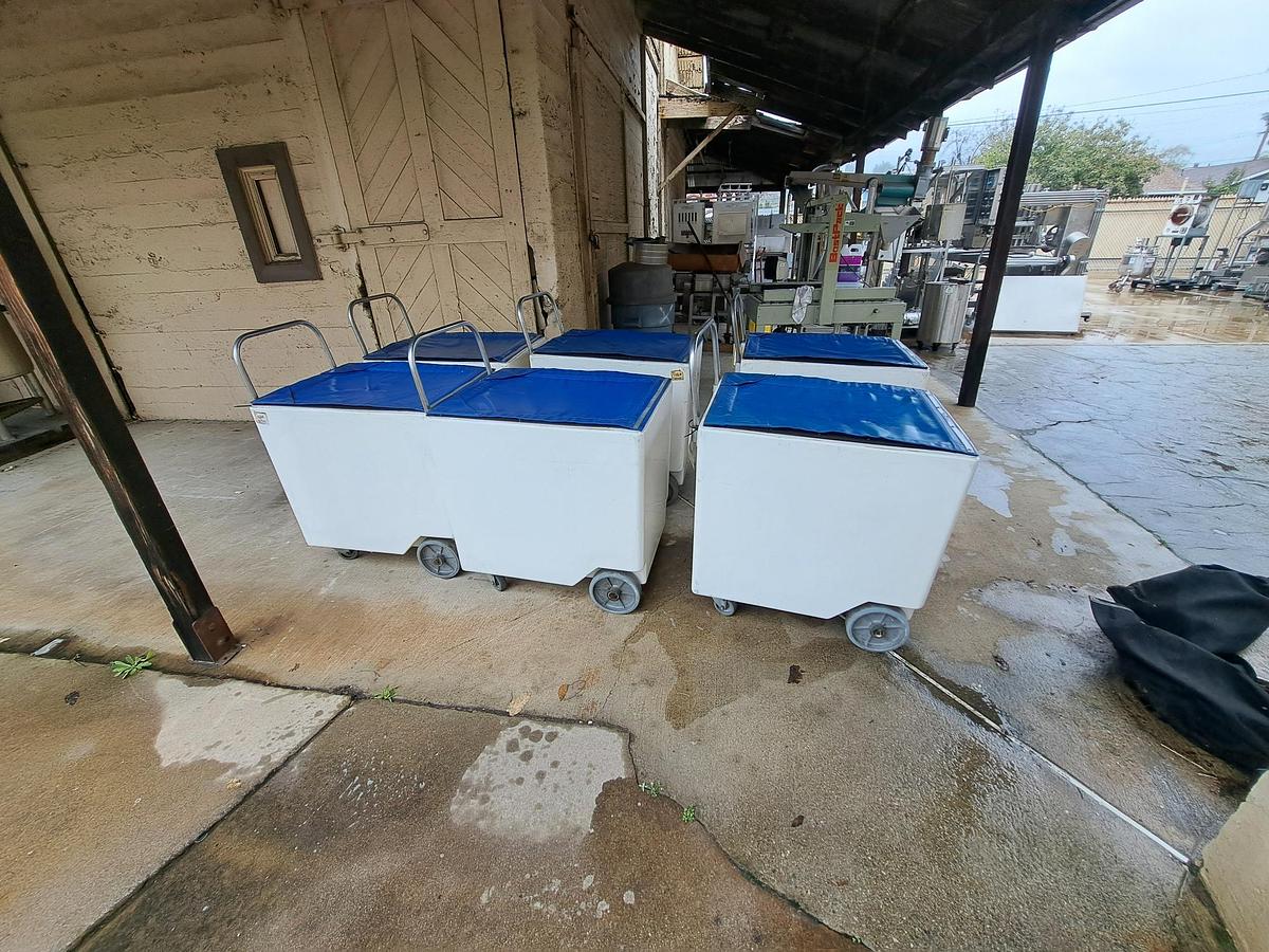 Used Cart, 26" x 18" x 23", Insulated, On Wheels (6) #S734619