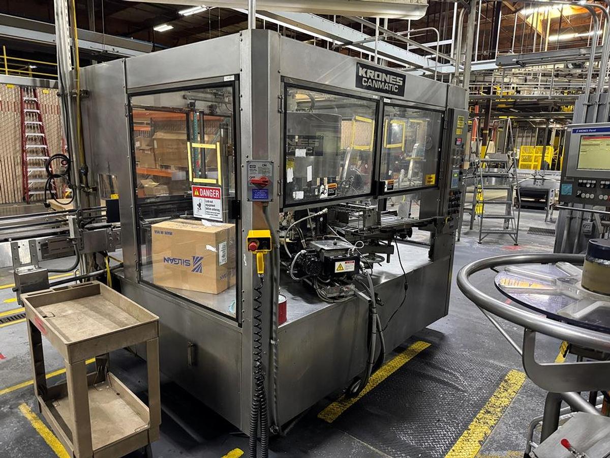 Used Bottling Line, 400 BPM, US Bottlers Filler, Krones Labelers, Fuji Intersleeve, Kisters Packer, #5991610