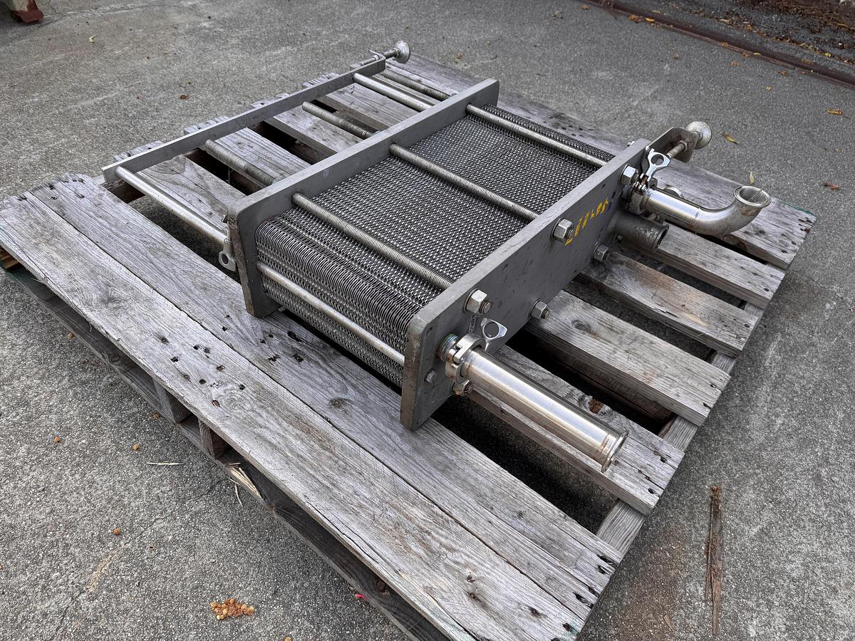 Used Tank, 375 Gallon, 304 Stainless Steel, Jacketed Fermenter, Criveller, Cone Bottom, #5991399