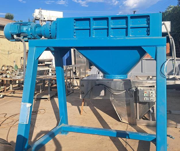 Unused Shredder, 30 HP, 23" x 42" Chamber, 48" Sweco Screener, #5533735