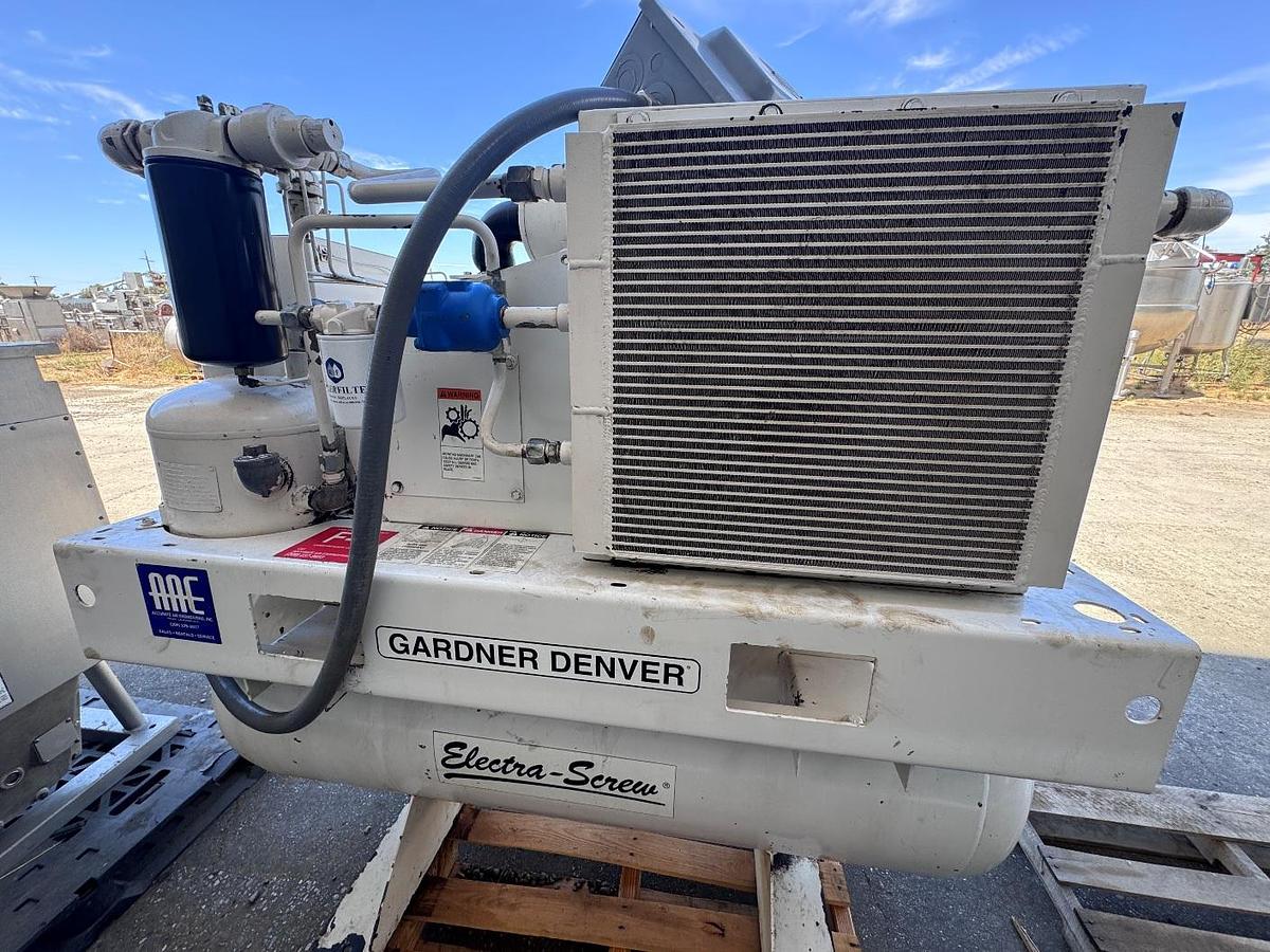 Used Compressor, Air, 25 HP, Rotary Screw, Gardner Denver, 125 PSI, Receiver Tank, #5991878
