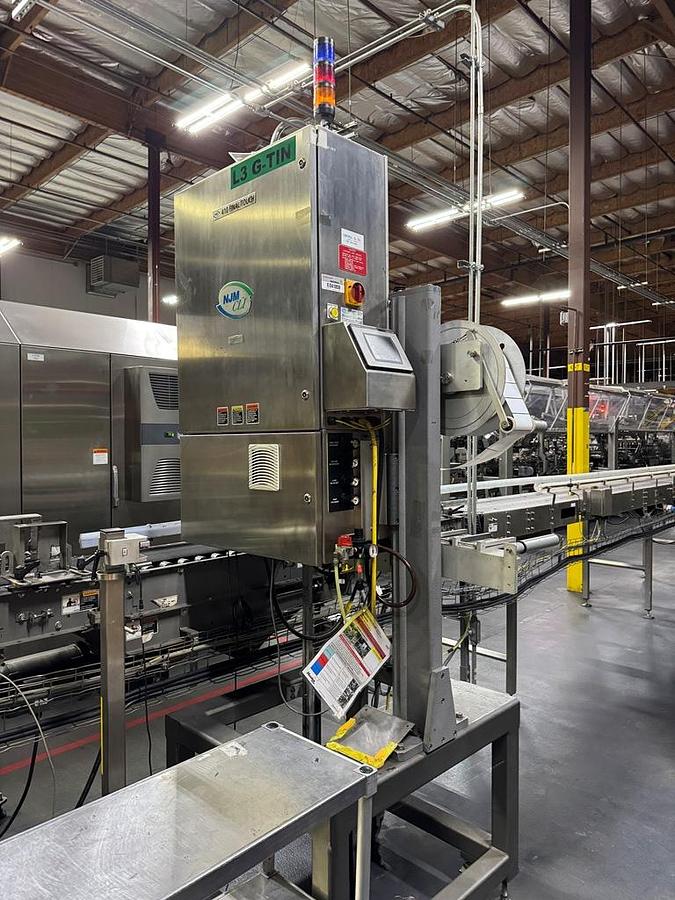 Used Bottling Line, 400 BPM, US Bottlers Filler, Krones Labelers, Fuji Intersleeve, Kisters Packer, #5991610