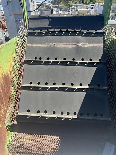 Used Hopper, 50 CF, C/st, Inclined Belt Discharge, Prewash Tank, #C736561