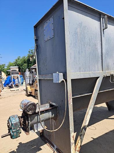 Used Hopper, Dump, 200 CF, 304 Stainless Steel, Auger Discharge #5674437