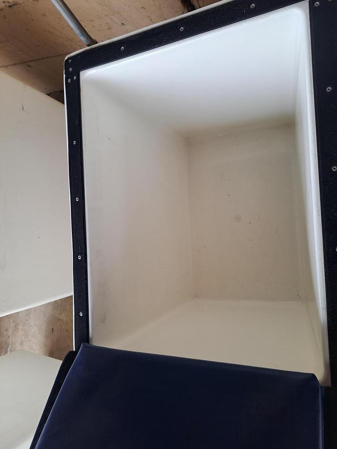 Used Cart, 26" x 18" x 23", Insulated, On Wheels (6) #S734619