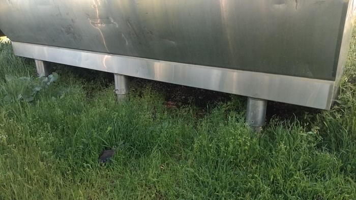 Used Tank, 1,000 Gallon, S/st, Jkt, Horiz, Farm Tank, Globe, #S742481