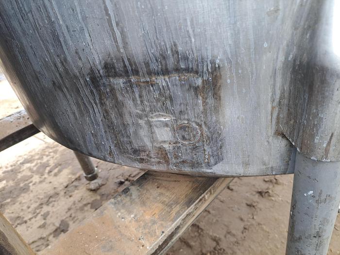 Used Tank, 800-Gallon, Stainless Steel, Agitated, MIX-MOR Mixer #5991290